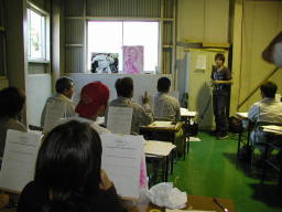 ��饳�����ֻդ��и������Ǥ��� ��饳�����Ǥ��亴�⤷��ĺ���ޤ����� �и����������ηѤ������λ�Ƴ���ʤǤ��� ���ѡ��鿴�Ԥˤ��񤷤�����Ǥ�����ã�ˤϤ������ʤ�������������̤���⿿���Ǥ��� �滲��ĺ���ޤ������̤��󡢤���ϫ�ͤǤ����� ���󡢤��ε���˥������֥饷�ˤϤޤ�ޤ��󤫡� ���ʤ�ϥޥå����ڤ�¿�����ޤ��衣