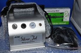 ���ͥ��� �ɣ������ ���� �������֥饷����������ɥ��åȣΣţ����μ̿�